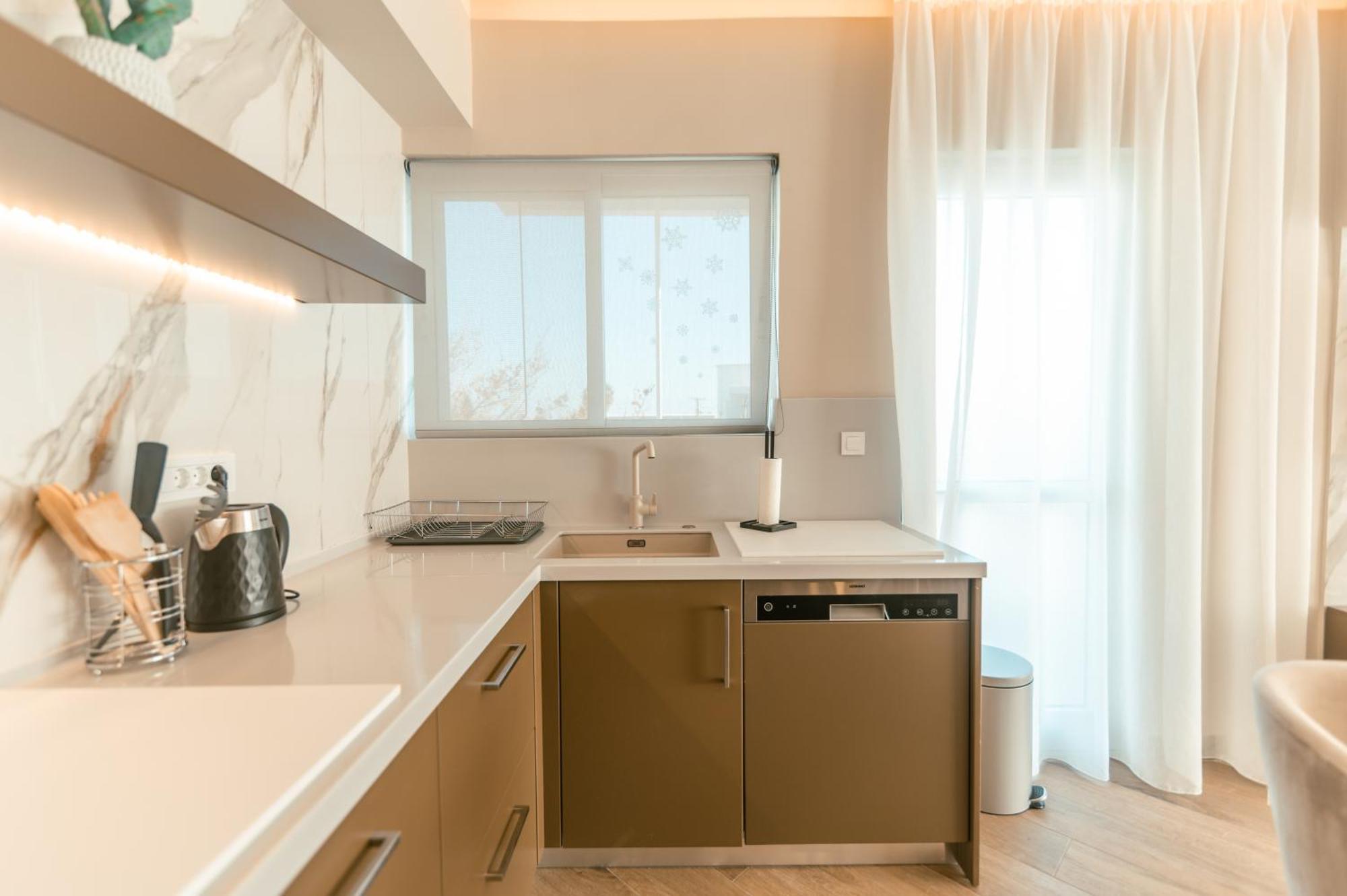 Brand New Elegant Suite Platánion Dış mekan fotoğraf