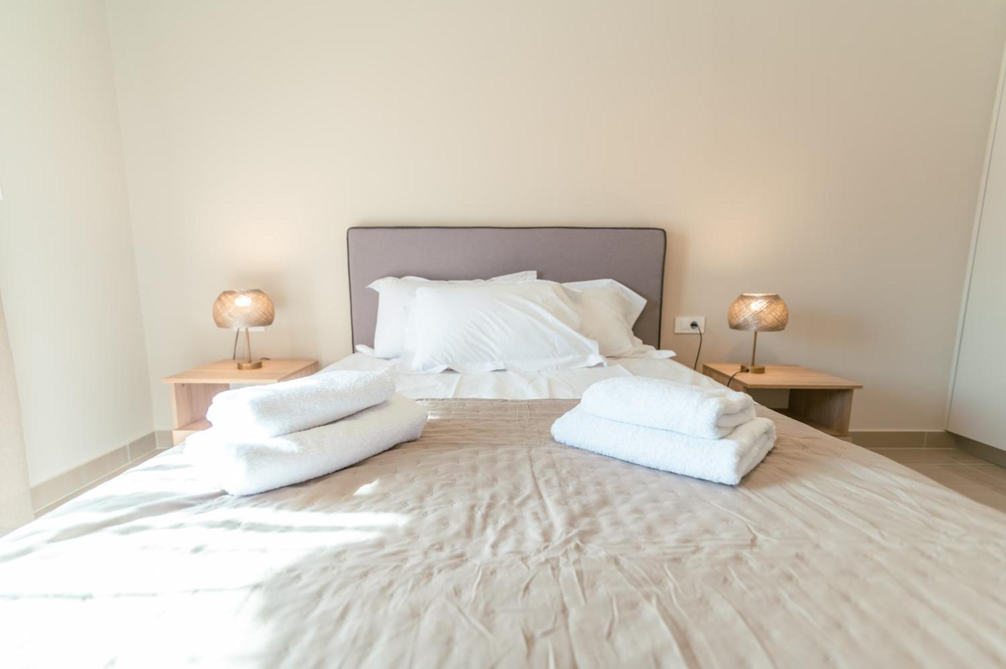 Brand New Elegant Suite Platánion Dış mekan fotoğraf